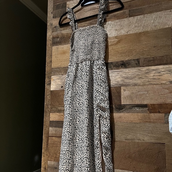 Women’s Abercrombie and Fitch Leopard Print Midi Dress - Picture 1 of 9